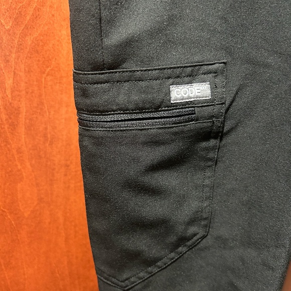 Highwaisted black scrub joggers - Picture 2 of 5